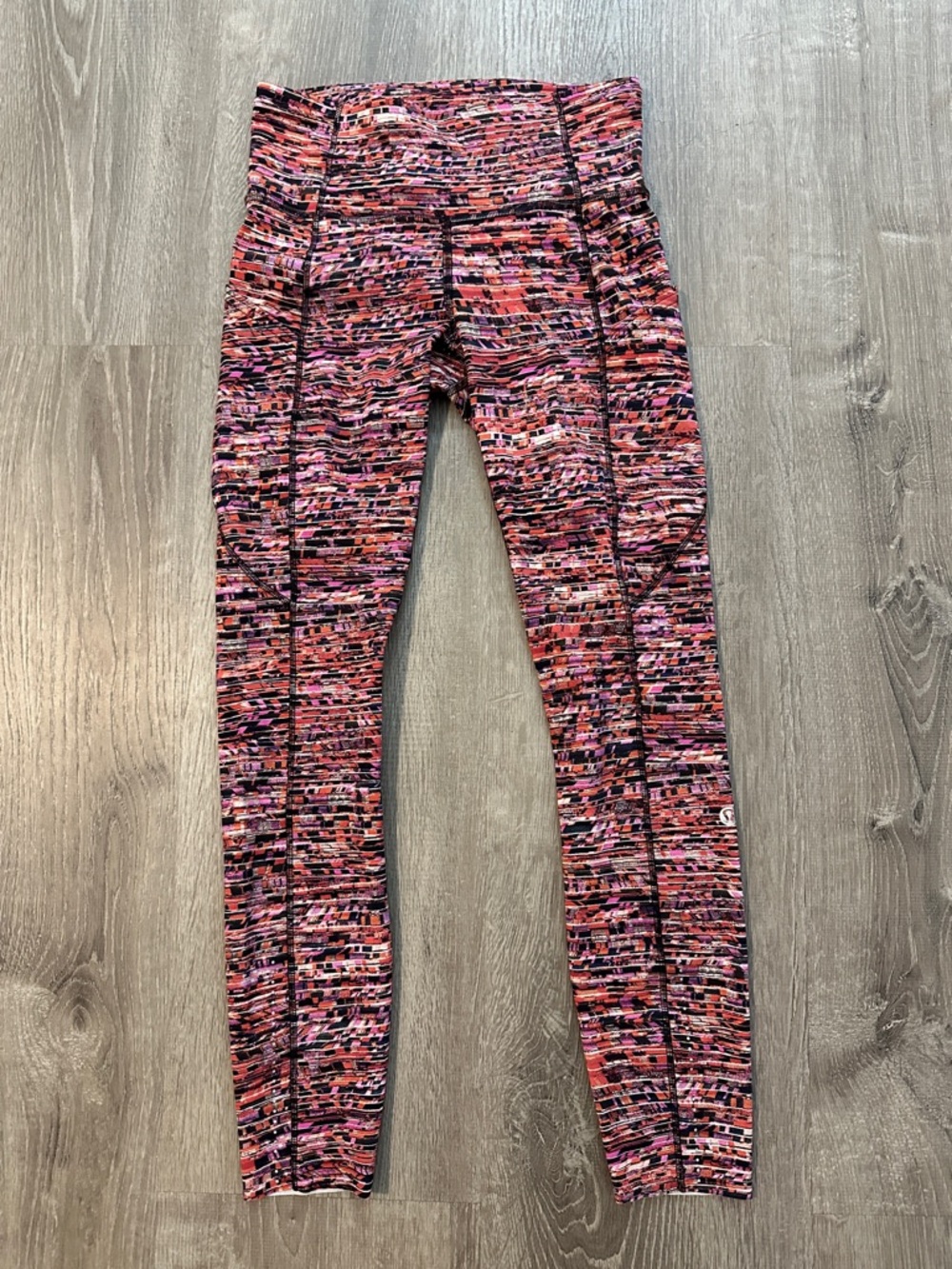 Lululemon Sz 4 Fast‎ and Free Tight II Workout Lounge Yoga Multi-Color Leggings